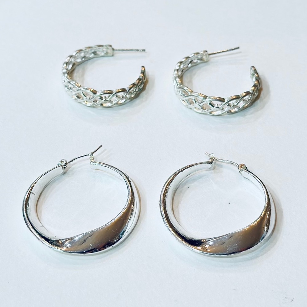 Silver colored hoops, set of two.